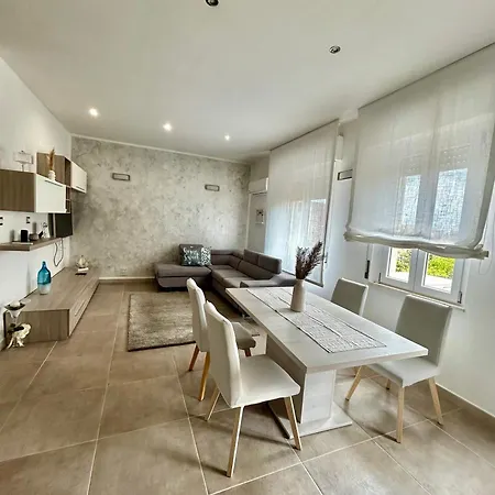 Apartman L'approdo A *